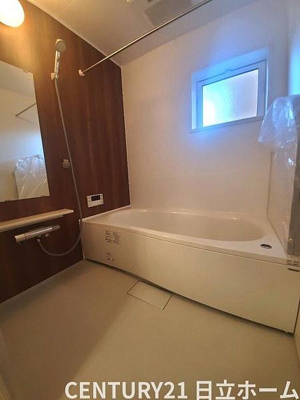 《浴室 》 ■バスルームは一日の疲れを癒す居心地の良い空間です。