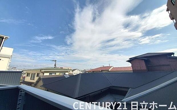 《眺望》　■「空」×「光」×「風」。開放感を具現化したような現地は、まさに「永住の地」としての選択肢です。