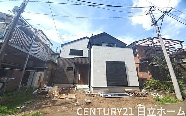 《現地》 安心して暮らせそうな住環境です。