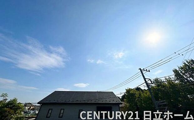 《眺望》　■「空」×「光」×「風」。開放感を具現化したような現地は、まさに「永住の地」としての選択肢です。