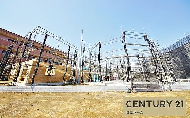 《現地》 さわやかな風が渡りたっぷり陽光がふりそそぐ立地。