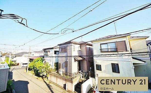 《眺望》　■目の前には気持ちの良い青空が広がります。開放的で開けた空間が望めます。