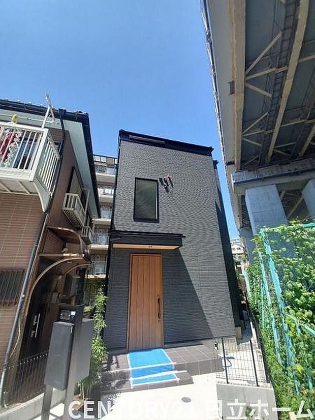 《玄関》 我が家の顔である玄関。帰るのが楽しみになりますね。