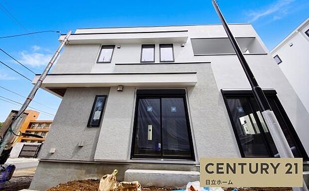 《前面道路》 ■静かで落ち着いた雰囲気。