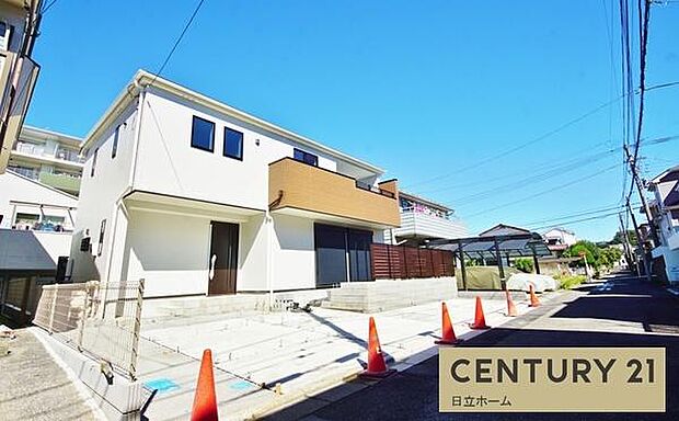 《駐車場》 ■駐車場3台可能。(車種による)前面道路が広く、間口もゆったり。