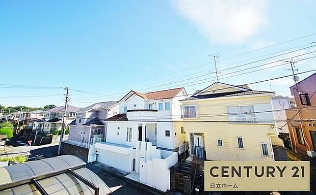 《眺望》 ■目の前には気持ちの良い青空が広がります。開放的で開けた空間が望めます。