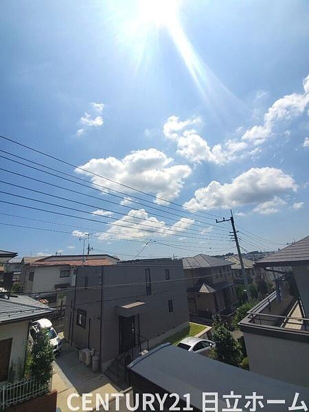 《眺望》爽やかな青空と緑豊かな自然に囲まれた眺望良好地。