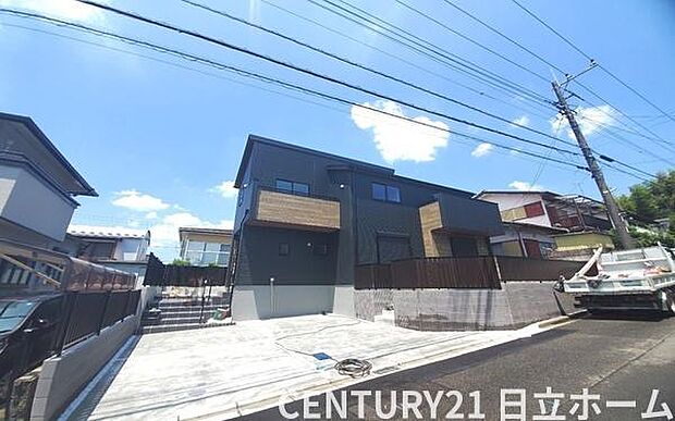 《前面道路》 ■落ち着いた住環境です。