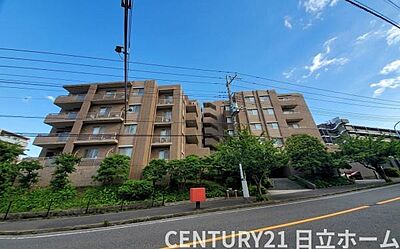 外観：《外観》　■ここから一つ一つ思い出を紡いでいく。マイホームはいつも家族の歴史とともにあります。おしゃれな外観が家に帰るのを楽しみにしてくれます。