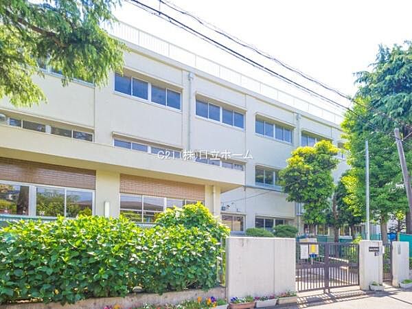 横浜市立南中学校まで1566m