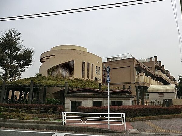 横浜市立大岡小学校まで1126m