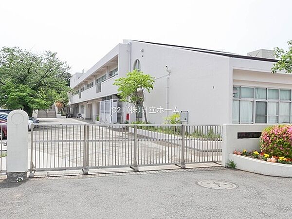 横浜市立高田中学校まで535m