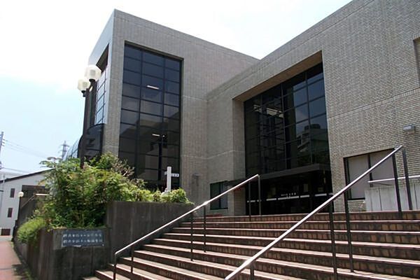 横浜市保土ヶ谷図書館まで1102m