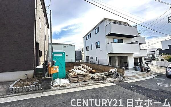 《現地》　■暮らしやすい立地です