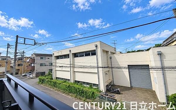 《眺望》　■「空」×「光」×「風」。開放感を具現化したような現地は、まさに「永住の地」としての選択肢です。