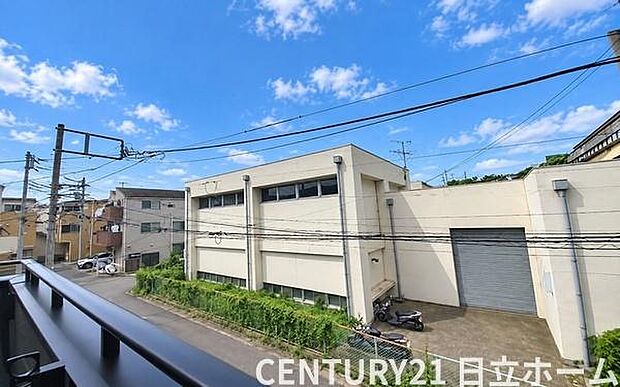 《眺望》　■「空」×「光」×「風」。開放感を具現化したような現地は、まさに「永住の地」としての選択肢です。