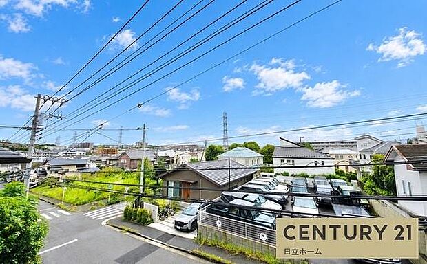 《眺望》　■目の前には気持ちの良い青空が広がります。開放的で開けた空間が望めます。