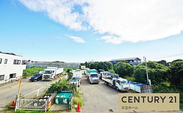 《眺望》 ■目の前には気持ちの良い青空が広がります。開放的で開けた空間が望めます。