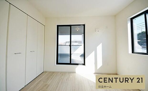 《子供部屋》 ■机とべットを入れても十分な広さ。。お子様の勉強部屋に。
