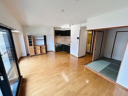 APAガーデンスプリングス鳳 3LDKのリビング/ダイニング