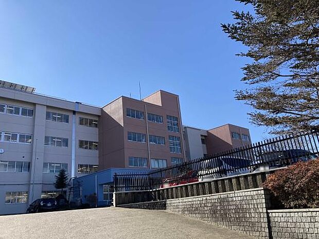 土浦市立土浦第六中学校まで1000m、お子さまが成長しても暮らせます。