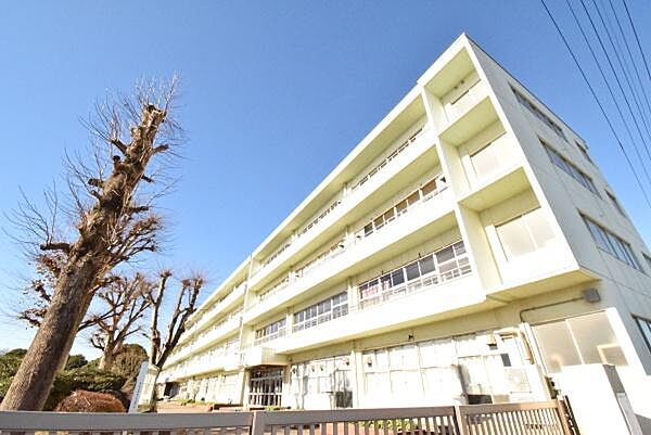 detached 茨城県牛久市刈谷町２丁目
地図を見る