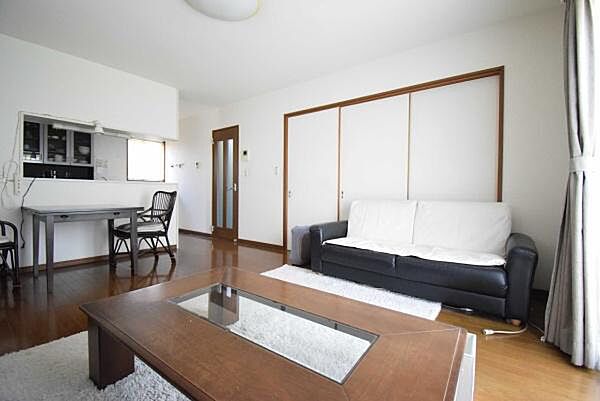 detached 茨城県常総市内守谷町きぬの里３丁目
地図を見る