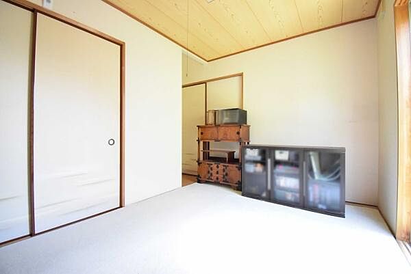 detached 茨城県常総市内守谷町きぬの里３丁目
地図を見る