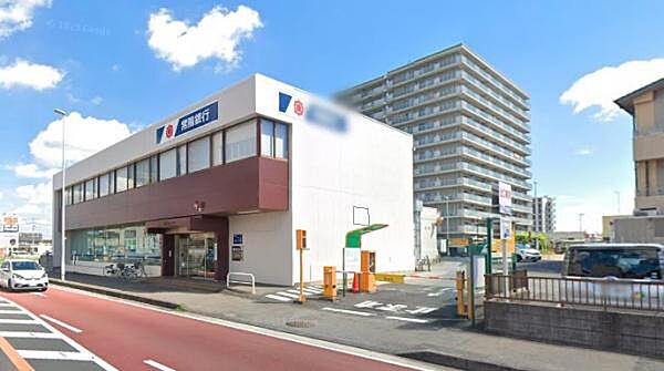 常陽銀行牛久支店まで1500m、ATMの利用に便利です。