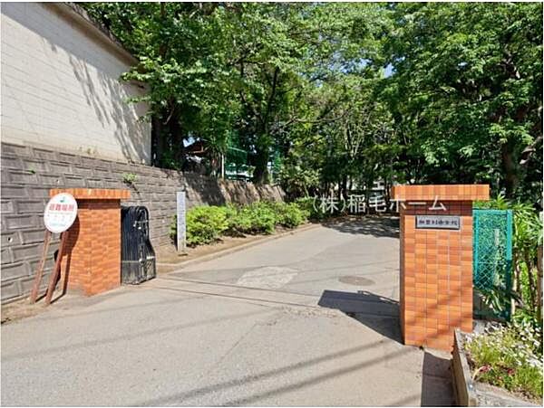 千葉市立加曽利中学校まで650m