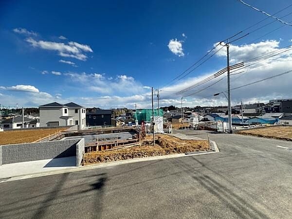 現地（2025年8月）撮影お好きな工務店、ハウスメーカーで施工可能です。地震に強い家、イトーピアホームでフリープランでの施工も承ります。