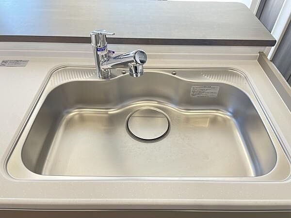 広々シンクで洗い物もラクラク