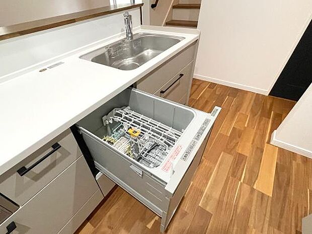 食器洗い乾燥機付きで、家事の時短に!