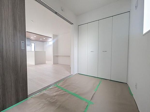 家事がひと段落したら和洋室で一休み!3帖