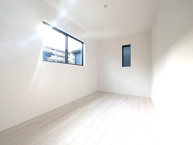 5.5帖の洋室です♪