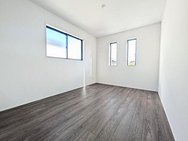 6.5帖の洋室です。使い勝手のよい空間となっております。