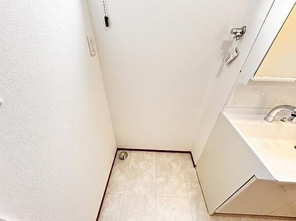 専用水栓付きの洗濯機置き場です！