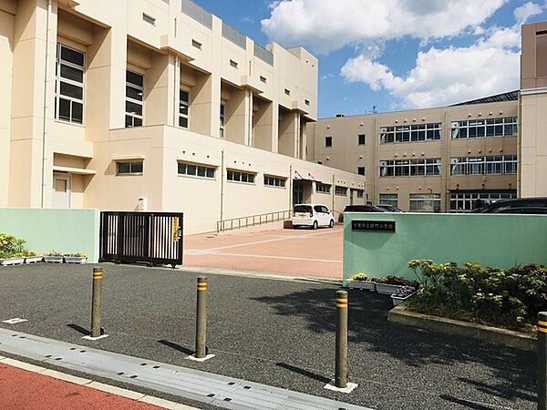 千葉市立緑町小学校まで766m