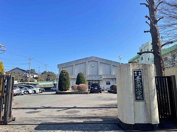 千葉市立土気南小学校まで1360m