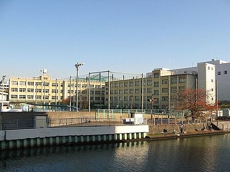 大阪市立鯰江東小学校まで382m
