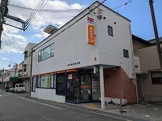 伊丹稲野郵便局まで608m