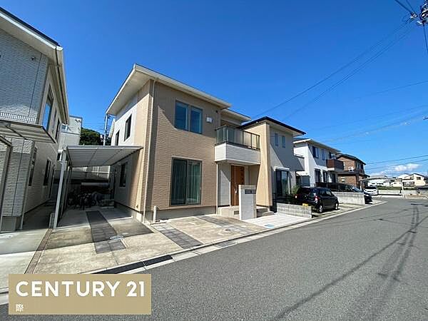 学区の山崎北小学校は約633m（徒歩約8分）、岩出第二中学校は約3140m（自転車約13分）
