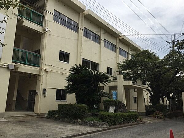 海南市立巽中学校まで294m