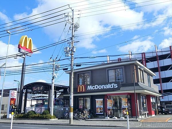マクドナルド紀三井寺店まで689m
