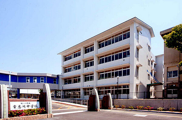 紀の川市立貴志川中学校まで3015m