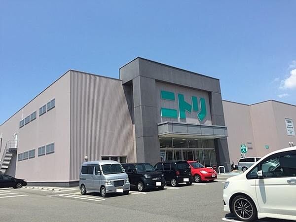 ニトリ紀三井寺店まで721m