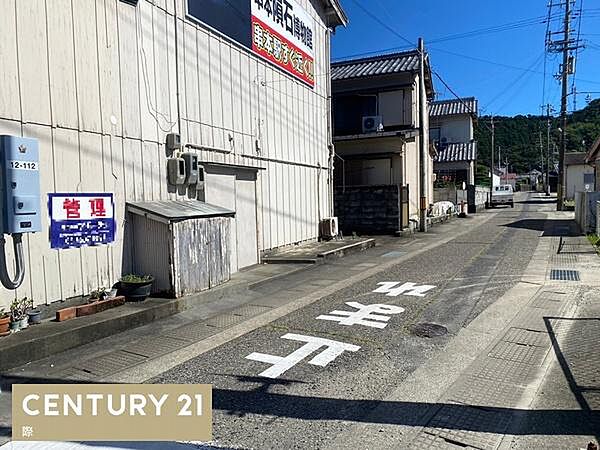 交通量の少ない閑静な住宅街