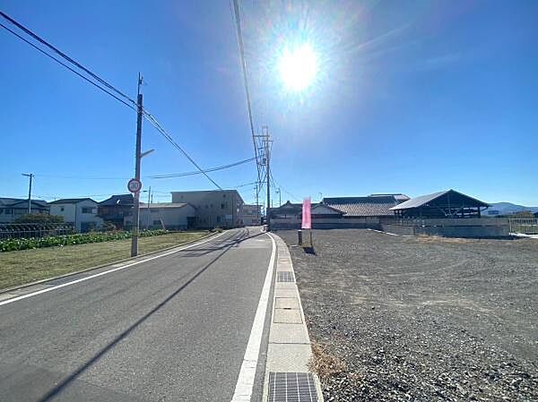 和歌山線「岩出駅」まで自転車約7分！