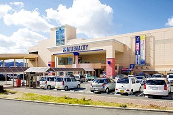 オークワミレニアシティ岩出店まで1283m