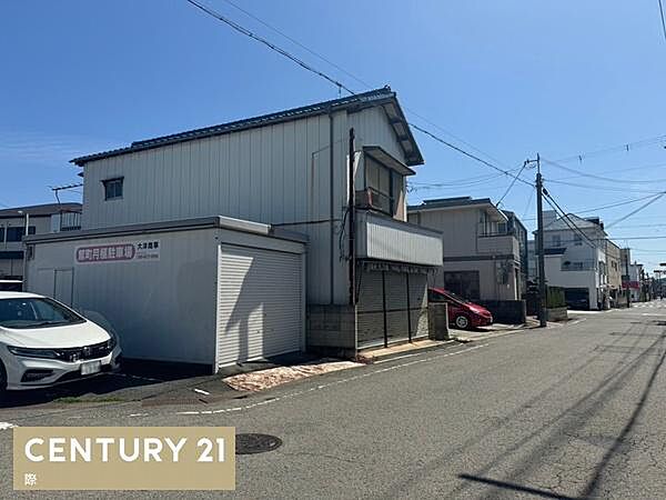 和歌山県庁まで徒歩約8分！
